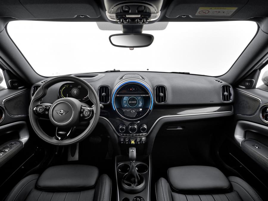Торпедо Mini Cooper SE Countryman ALL4 (F60) 2020 года  (WW) (фото 94 из 130)